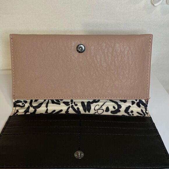 NWOB Jessica Simpson Leather Wallet - Picture 3 of 3